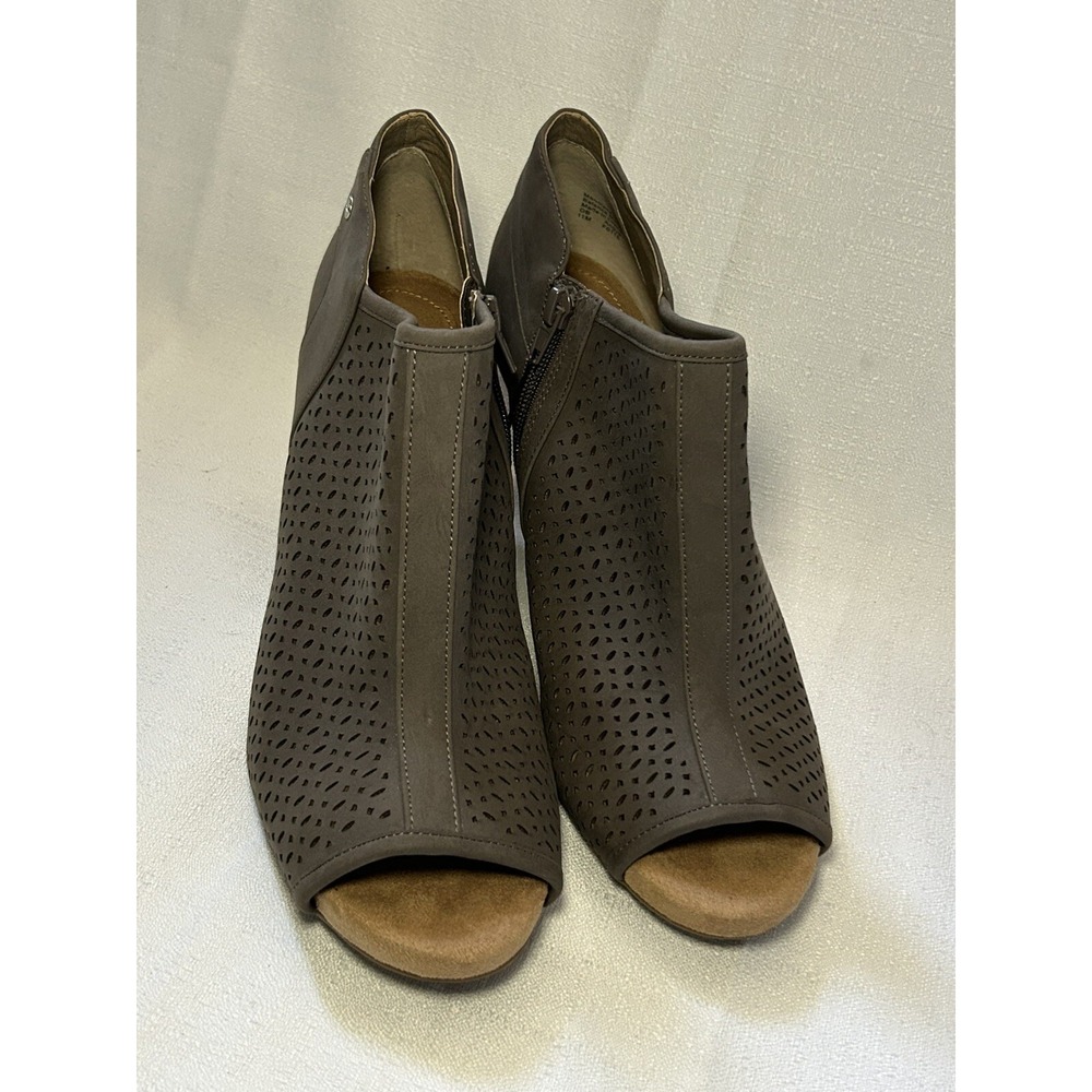 Women's Giani Bernini Memory Foam Peep-Toe Sz 11M